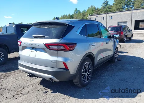 2024 Ford Escape Phev from USA, damaged, VIN 1FMCU0E1XRUB32347